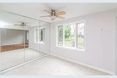 1044 Willson Drive, Des Plaines, IL 60016 - Photo 10