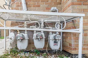 1044 Willson Dr, Des Plaines, IL 60016 - Photo 26