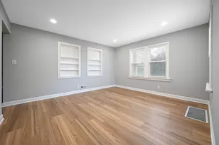 2316 N Hawthorne Ave, Melrose Park, IL 60164 - Photo 10