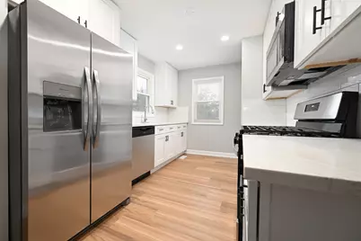 2316 N Hawthorne Avenue, Melrose Park, IL 60164 - Photo 2