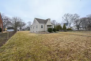 2316 N Hawthorne Ave, Melrose Park, IL 60164 - Photo 20