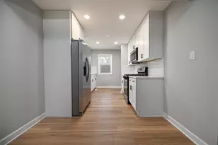 2316 N Hawthorne Ave, Melrose Park, IL 60164 - Photo 6