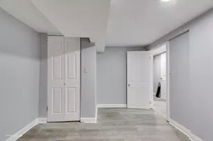 12025 S Prairie Ave, Chicago, IL 60628 - Photo 16