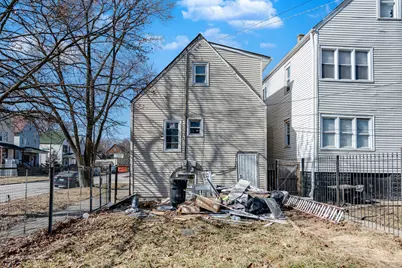 12025 S Prairie Avenue, Chicago, IL 60628 - Photo 22