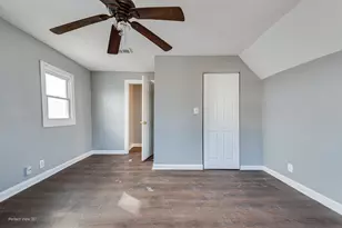 12025 S Prairie Ave, Chicago, IL 60628 - Photo 12