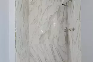 12025 S Prairie Ave, Chicago, IL 60628 - Photo 14