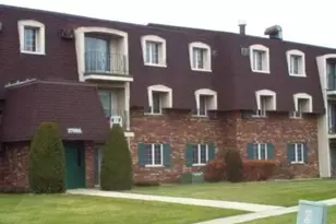 17985 Huntleigh Ct, Country Club Hills, IL 60478 - Photo 1