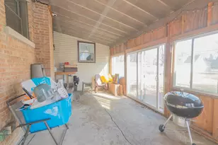 809 N Wolf Rd, Melrose Park, IL 60164 - Photo 20