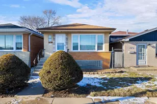 2964 W Columbus Ave, Chicago, IL 60652 - Photo 2