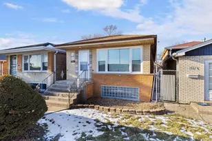 2964 W Columbus Ave, Chicago, IL 60652 - Photo 1