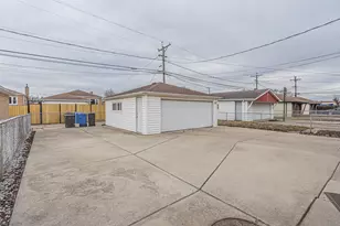 8625 S Kolin Ave, Chicago, IL 60652 - Photo 24