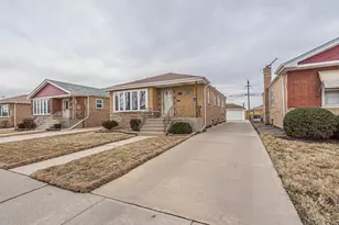 8625 S Kolin Ave, Chicago, IL 60652 - Photo 2