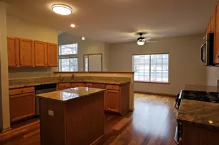 1036 Woodview Ct, Aurora, IL 60502 - Photo 8