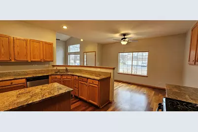 1036 Woodview Court #1036, Aurora, IL 60502 - Photo 12