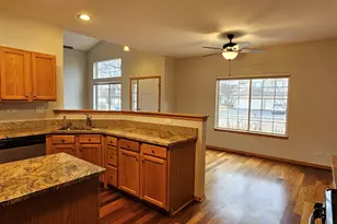 1036 Woodview Ct, Aurora, IL 60502 - Photo 12