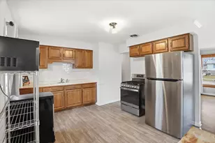 509 Bonniebrook Ave, Mundelein, IL 60060 - Photo 6