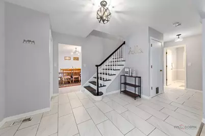 139 Sanders Road, Northbrook, IL 60062 - Photo 6