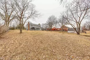 139 Sanders Rd, Northbrook, IL 60062 - Photo 38