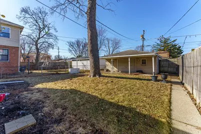 2116 S 21st Avenue, Broadview, IL 60155 - Photo 20