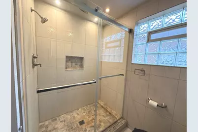 10348 S Rhodes Avenue, Chicago, IL 60628 - Photo 6