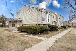 1101 Williamsburg Rd, Country Club Hills, IL 60478 - Photo 1