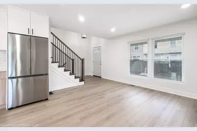 1101 Williamsburg Road, Country Club Hills, IL 60478 - Photo 10