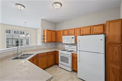 535 N Red Deer Road #535, Round Lake, IL 60073 - Photo 6