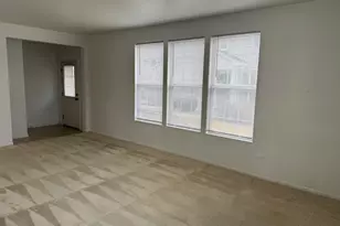 111 W Chatham Ln, Round Lake, IL 60073 - Photo 10