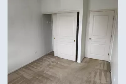 111 W Chatham Lane, Round Lake, IL 60073 - Photo 30