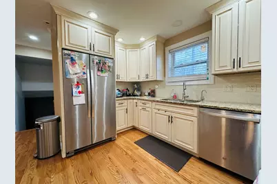 8415 N Ottawa Avenue, Niles, IL 60714 - Photo 6