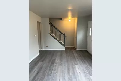 [Address not provided], Streamwood, IL 60107 - Photo 4