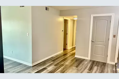 1050 N Farnsworth Avenue #111, Aurora, IL 60505 - Photo 20