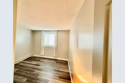 1050 N Farnsworth Avenue #111, Aurora, IL 60505 - Photo 16