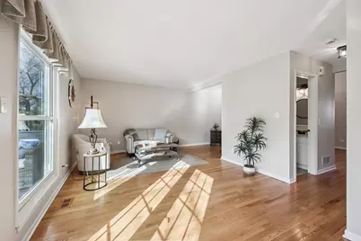 [Address not provided], Palatine, IL 60067 - Photo 8