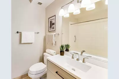 [Address not provided], Chicago, IL 60605 - Photo 10