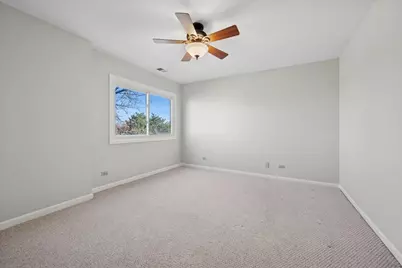 7131 N Caldwell Avenue #4N, Chicago, IL 60646 - Photo 16