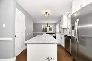 1002 Douglas Ave, Flossmoor, IL 60422 - Photo 8