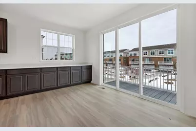 2929 Showplace Drive, Naperville, IL 60564 - Photo 6