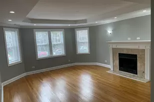 6234 N Sacramento Ave, Chicago, IL 60659 - Photo 2