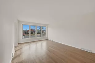 5820 S Narragansett Ave, Chicago, IL 60638 - Photo 4