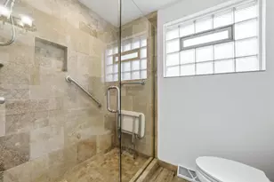 5820 S Narragansett Ave, Chicago, IL 60638 - Photo 32