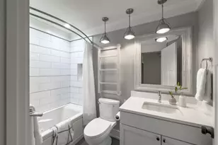 3453 N Hoyne Ave, Chicago, IL 60618 - Photo 12