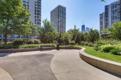 1355 N Sandburg Terrace #2201D, Chicago, IL 60610 - Photo 36