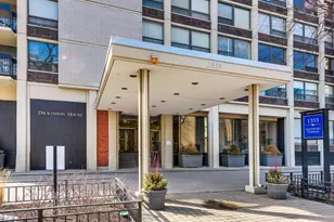 1355 N Sandburg Terrace, Chicago, IL 60610 - Photo 2