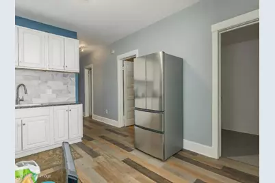 3348 N Albany Avenue, Chicago, IL 60618 - Photo 6