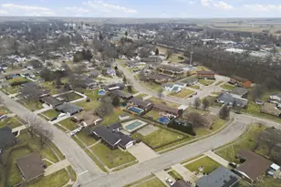 385 S Walnut St, Manteno, IL 60950 - Photo 22