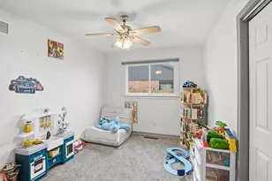 385 S Walnut St, Manteno, IL 60950 - Photo 14