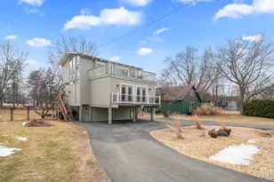 1740 Holiday Dr, Lake Holiday, IL 60548 - Photo 1