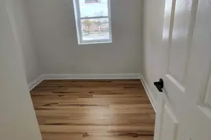 [Address not provided], Chicago, IL 60628 - Photo 4