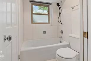 [Address not provided], Oak Brook, IL 60523 - Photo 16